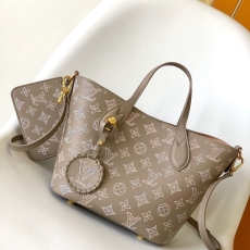 LV Shopping Bags